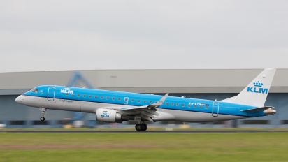 PH-EZW - KLM Cityhopper Embraer ERJ-190 (190-100)