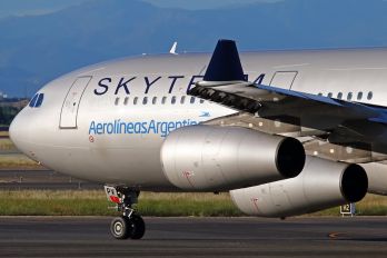 LV-FPV - Aerolineas Argentinas Airbus A340-300
