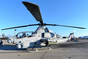 168001 - USA - Marine Corps Bell AH-1Z Viper