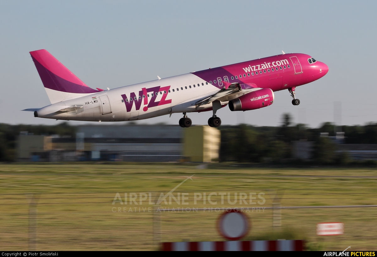 Wizz Air HA-LWD aircraft at Lublin