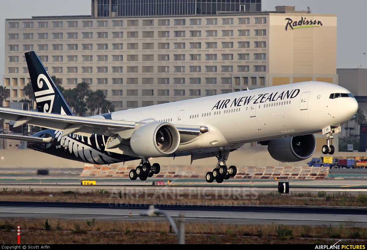 Air New Zealand ZK-OKR aircraft at Los Angeles Intl