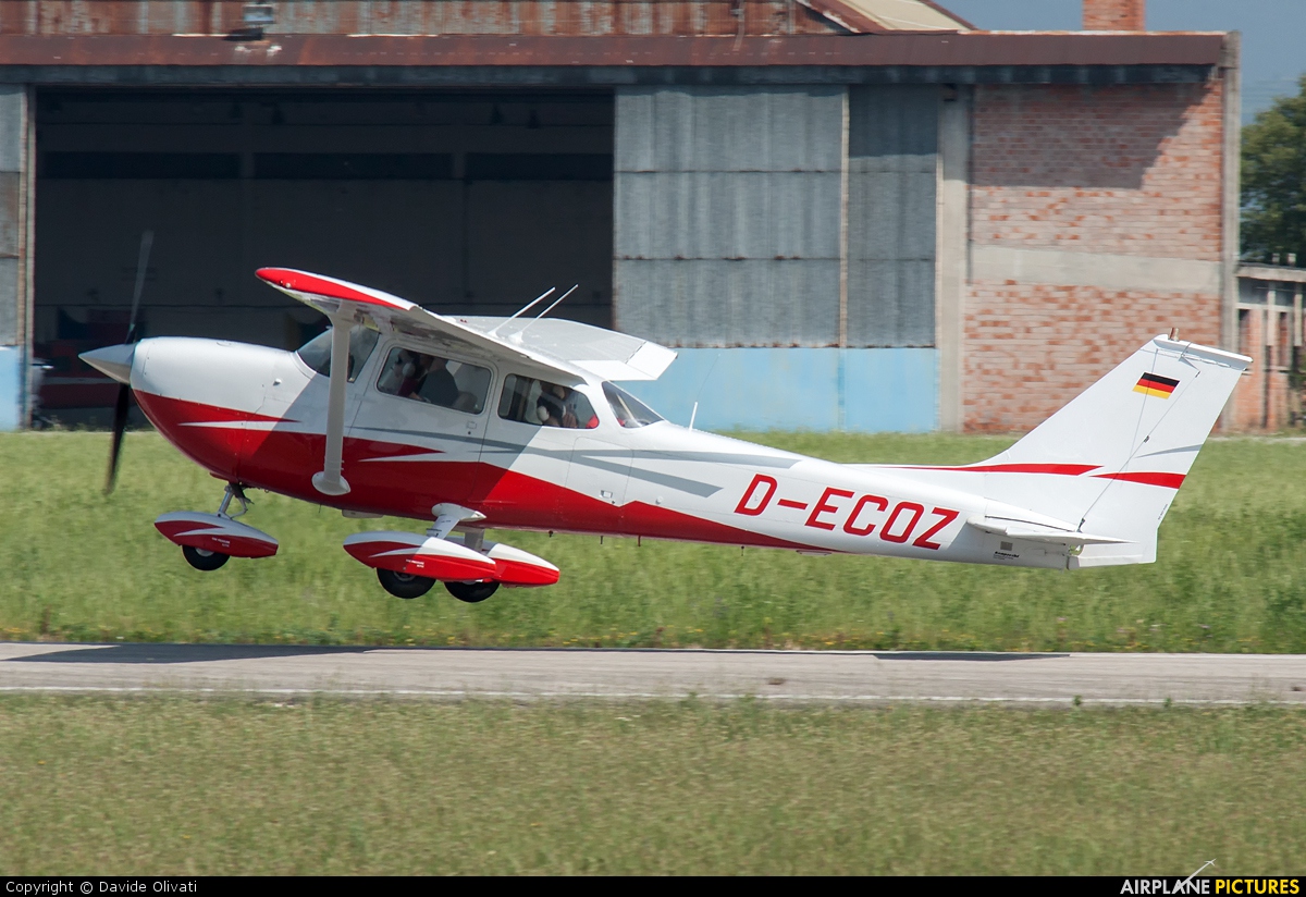Private D-ECOZ aircraft at Verona - Boscomantico