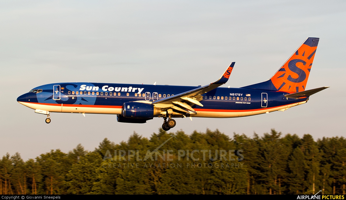 Sun Country Airlines N817SY aircraft at Eindhoven