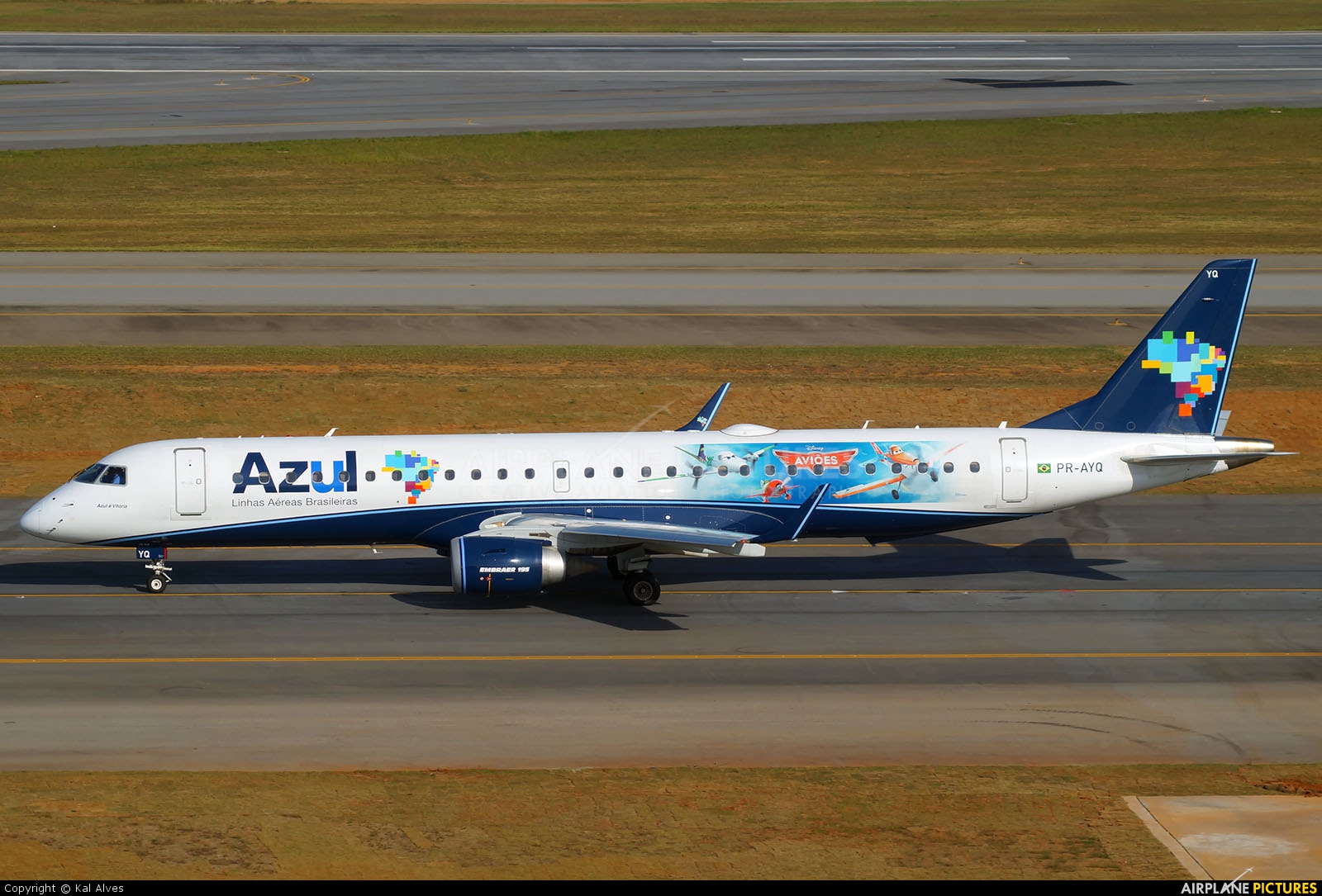 Azul Linhas Aéreas PR-AYQ aircraft at São Paulo - Guarulhos