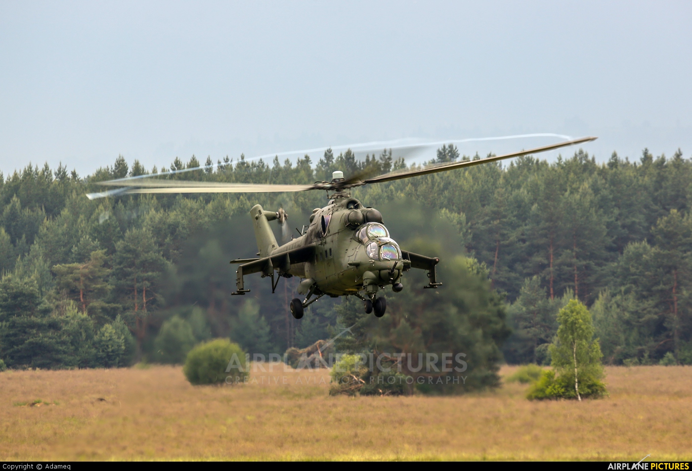 Poland - Army 738 aircraft at Nowy Targ