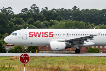 HB-IJS - Swiss Airbus A320