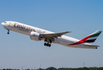 A6-EWJ - Emirates Airlines Boeing 777-200LR