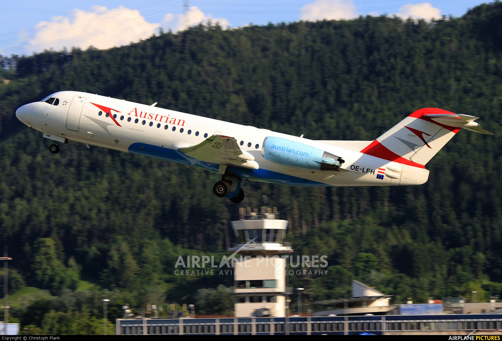 Austrian Airlines/Arrows/Tyrolean OE-LFH aircraft at Innsbruck