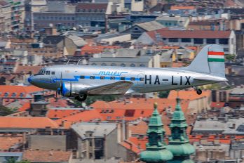 HA-LIX - Malev Sunflower Aviation (Gold Ttimer Foundation) Lisunov Li-2