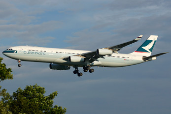B-HXF - Cathay Pacific Airbus A340-300