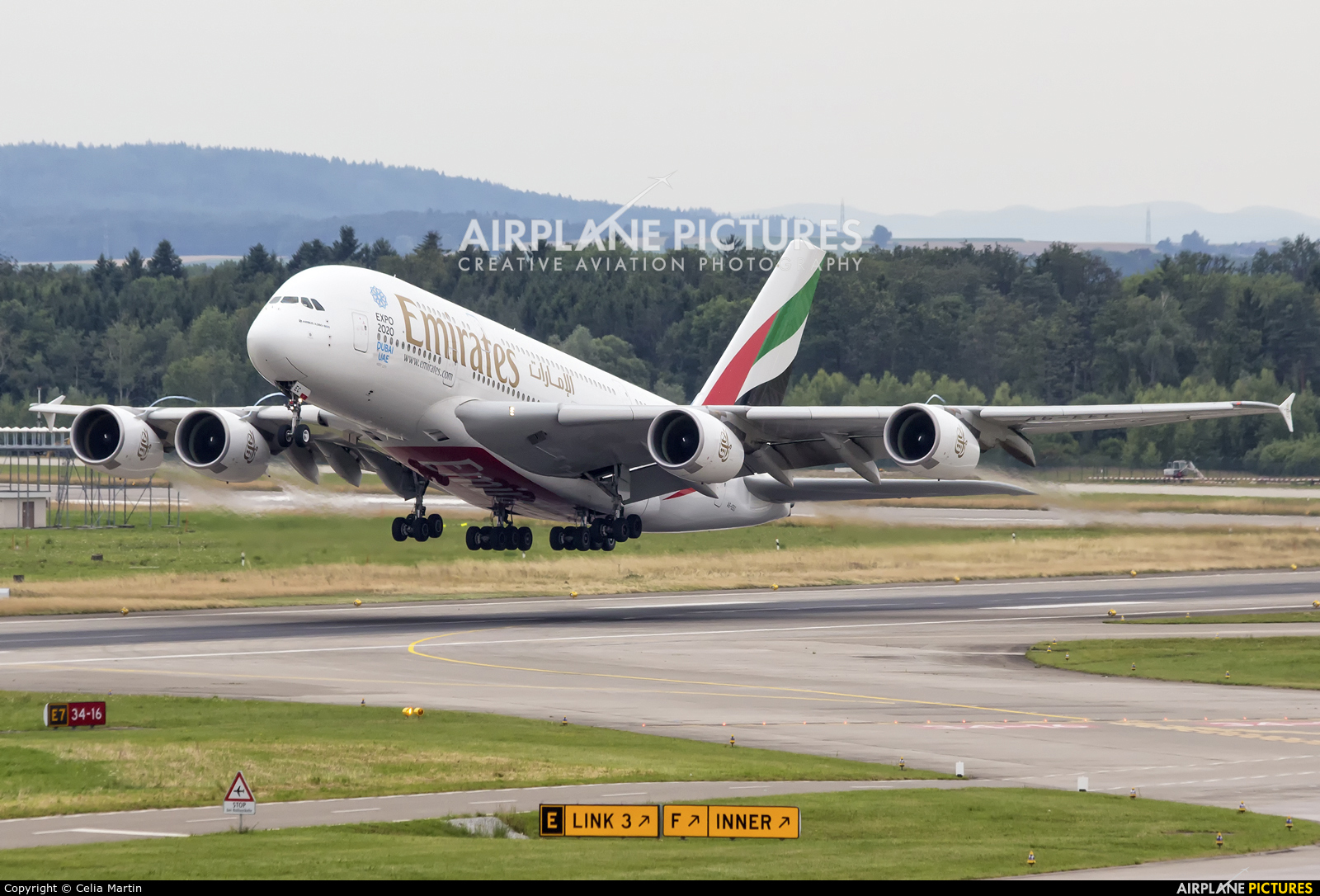 Emirates Airlines A6-EEC aircraft at Zurich