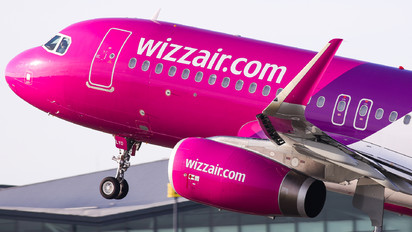 HA-LYD - Wizz Air Airbus A320