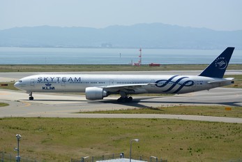 PH-BVD - KLM Boeing 777-300ER