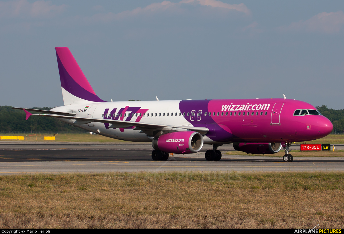 Wizz Air HA-LWK aircraft at Milan - Malpensa