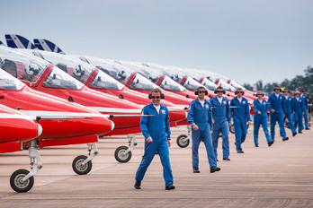 - - Royal Air Force "Red Arrows" - Airport Overview - Apron