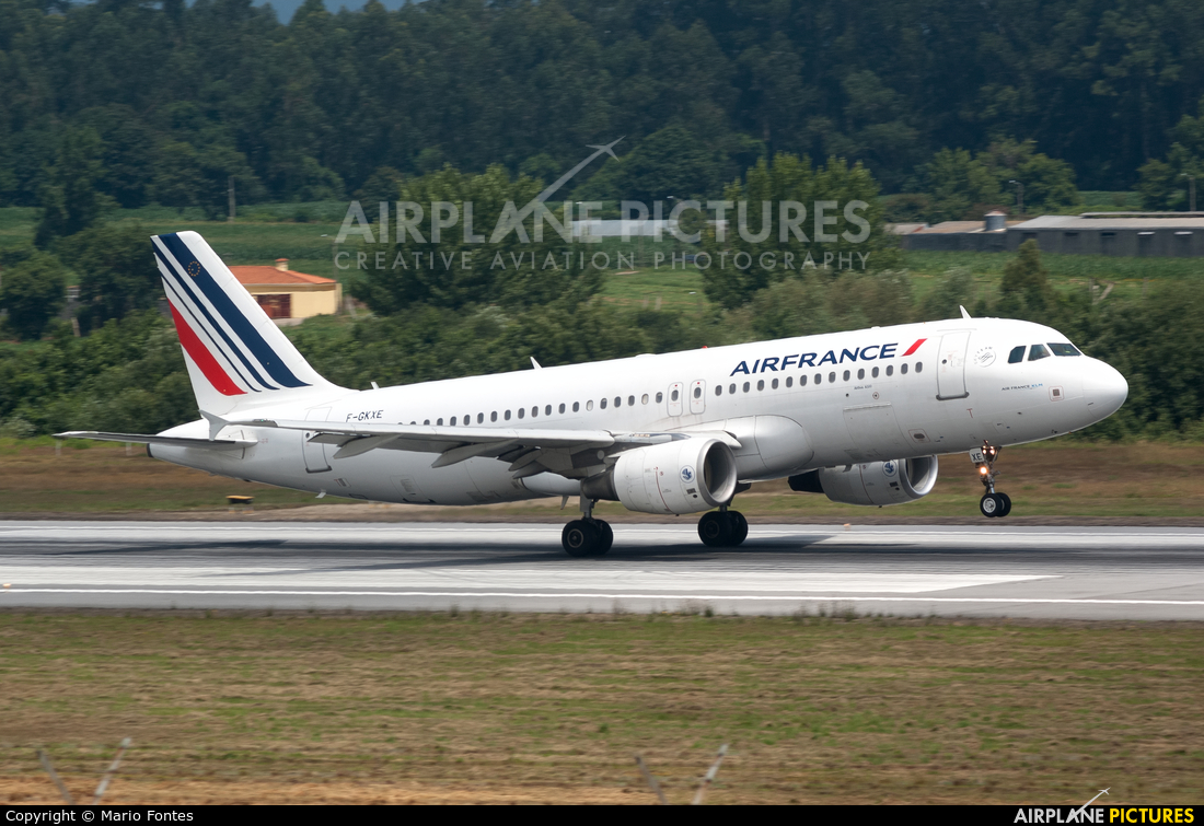 Air France F-GKXE aircraft at Porto