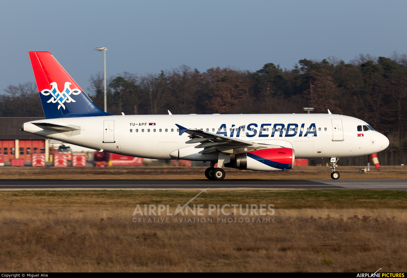 Air Serbia YU-APF aircraft at Frankfurt