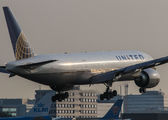 N27015 - United Airlines Boeing 777-200 aircraft