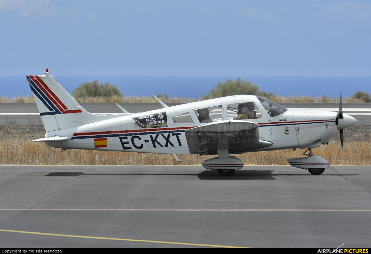 Private EC-KXT aircraft at La Gomera
