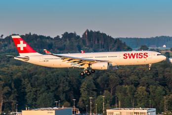 HB-JHN - Swiss Airbus A330-300