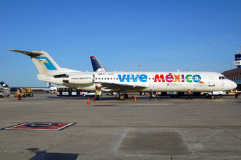 XA-MRG - clickMexicana Fokker 100