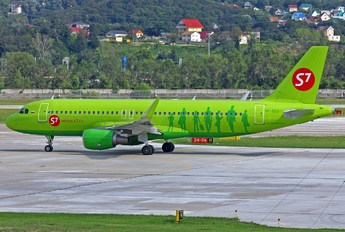 VP-BOJ - S7 Airlines Airbus A320