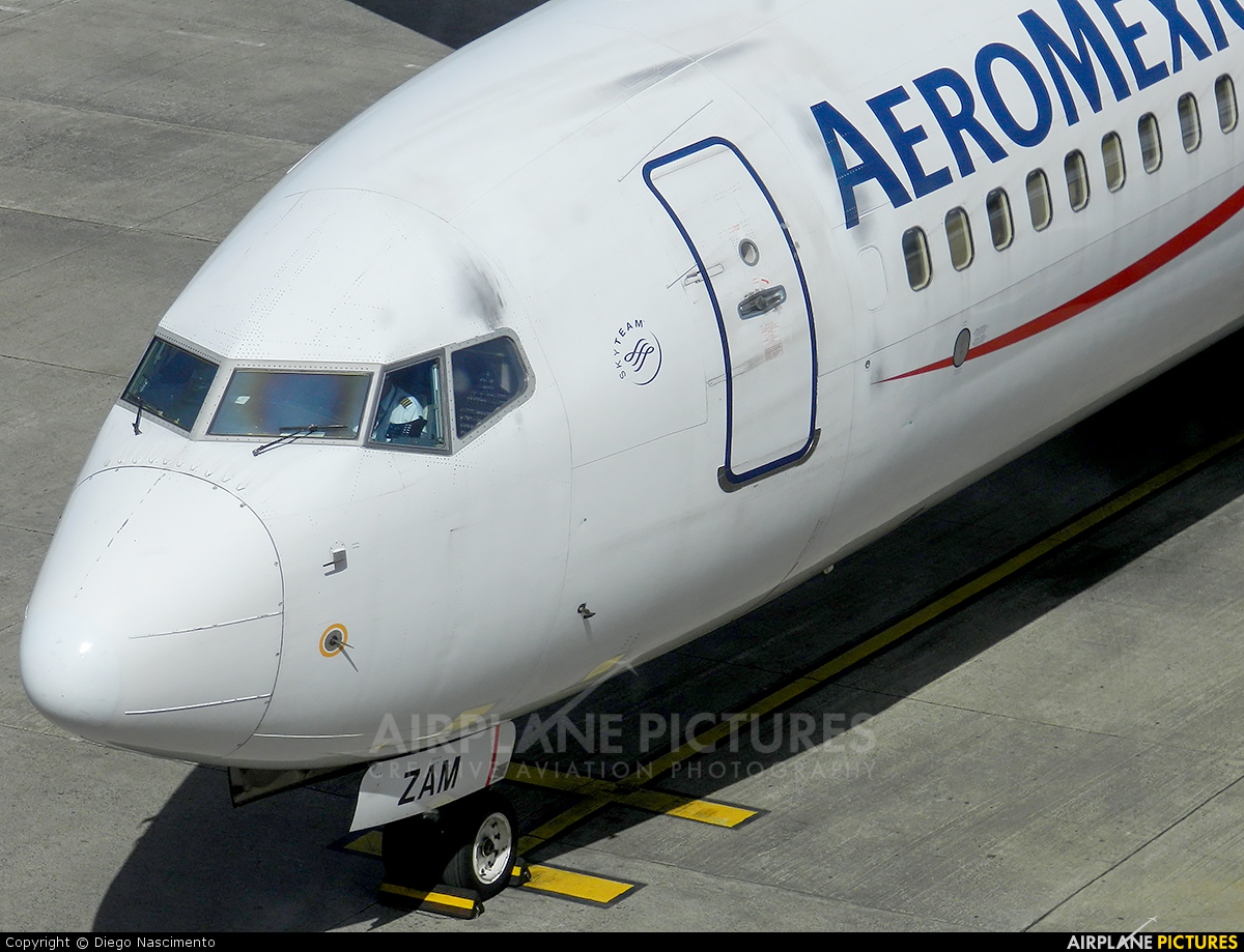 Aeromexico XA-ZAM aircraft at Recife