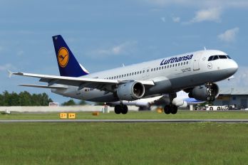 D-AIQF - Lufthansa Airbus A320