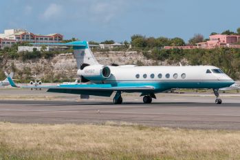 N565ST - Private Gulfstream Aerospace G-V, G-V-SP, G500, G550