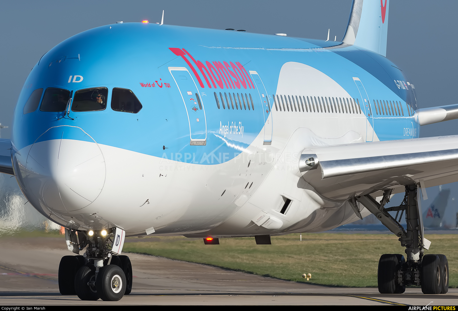 Thomson/Thomsonfly G-TUID aircraft at Manchester