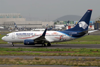 XA-MAH - Aeromexico Boeing 737-700