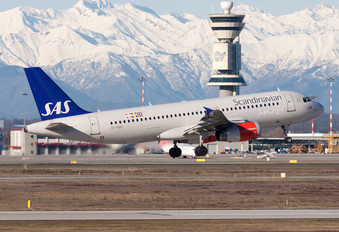 OY-KAO - SAS - Scandinavian Airlines Airbus A320