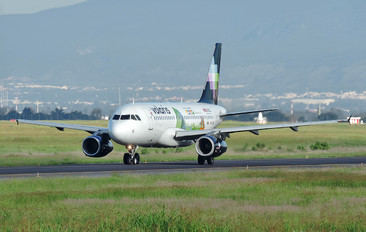 XA-VOB - Volaris Airbus A319