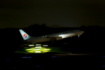 HL7725 - Korean Air Boeing 737-900
