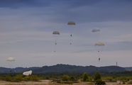 - - Poland - Army Parachute Military aircraft