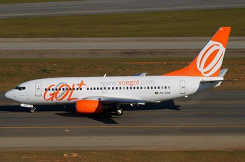 PR-GOX - GOL Transportes Aéreos  Boeing 737-700