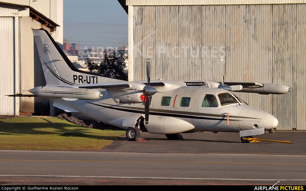 Private PR-UTI aircraft at Curitiba - Bacacheri