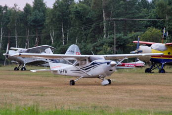 SP-FYI - Private Cessna 182 Skylane (all models except RG)