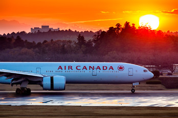 C-FIVQ - Air Canada Boeing 777-300ER