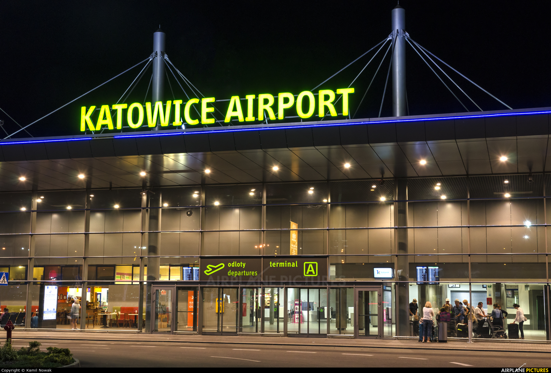 - Airport Overview - aircraft at Katowice - Pyrzowice
