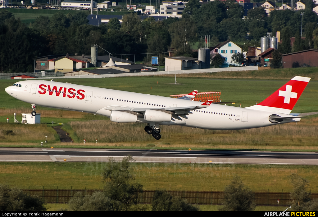 Swiss HB-JMN aircraft at Zurich