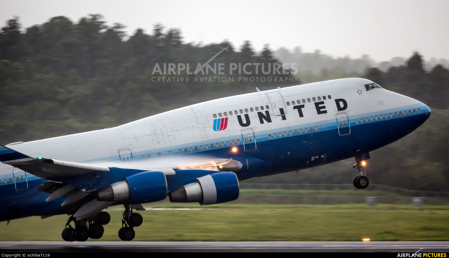 United Airlines N174UA aircraft at Tokyo - Narita Intl