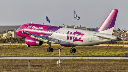 HA-LWC - Wizz Air Airbus A320