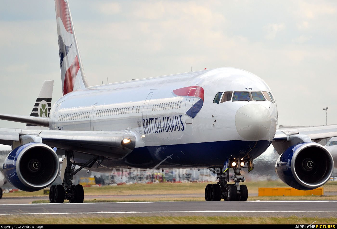 British Airways G-BZHB aircraft at London - Heathrow