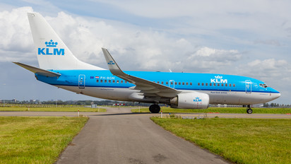 PH-BGM - KLM Boeing 737-700