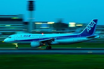 JA8997 - ANA - All Nippon Airways Airbus A320