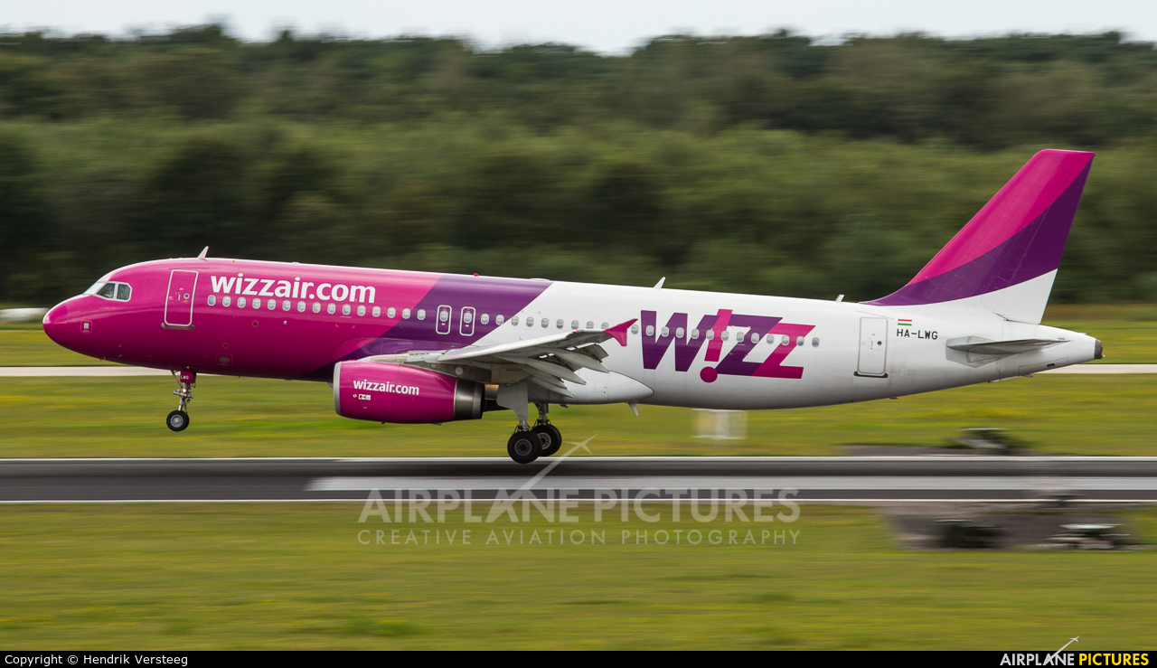 Wizz Air HA-LWG aircraft at Eindhoven
