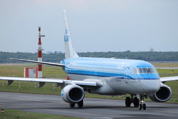 PH-EZZ - KLM Cityhopper Embraer ERJ-190 (190-100)