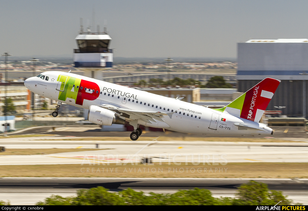 TAP Portugal CS-TTS aircraft at Lisbon