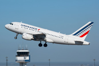 F-GUGQ - Air France Airbus A318